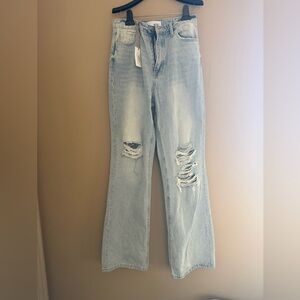 Vervet 90’s Finley denim jeans size 29. Light washed Distressed Women’s
